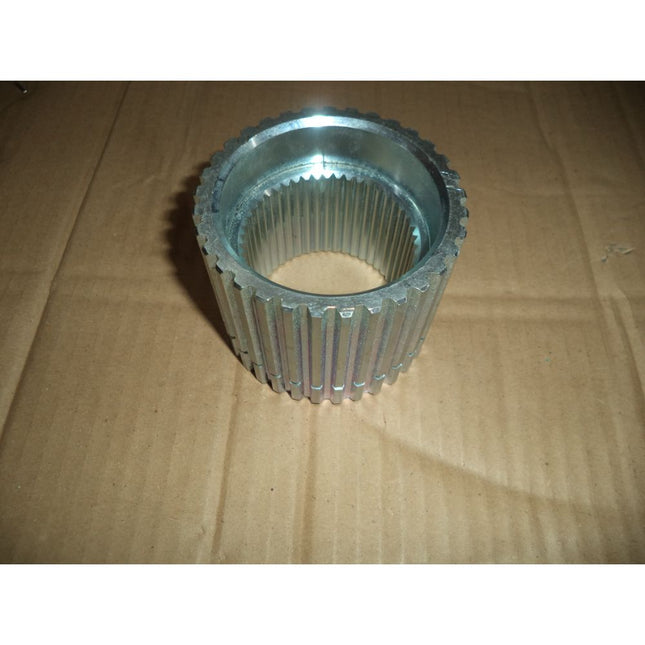 REAR AXLE HUB TAFE DURA BRAKE    (MILLING TYPE) STY 1542