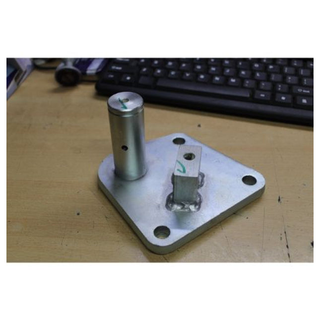 CLUTCH PIVOT TAFE NEW MODEL (SIDE GEAR CHANGER) STY 3571